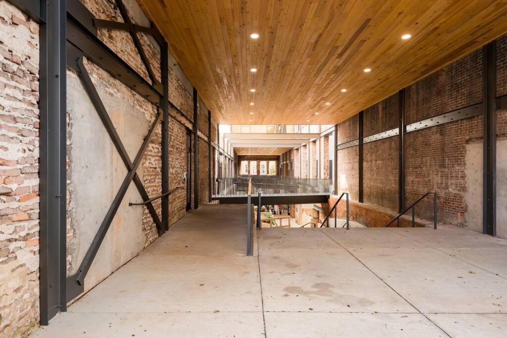 בירמינגהם Trendy Condo! Close To Everthing Downtown מראה חיצוני תמונה