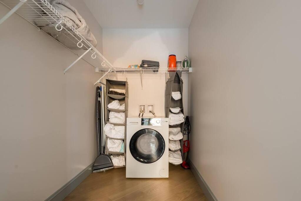 בירמינגהם Trendy Condo! Close To Everthing Downtown מראה חיצוני תמונה